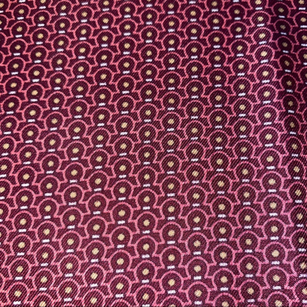 Salvatore Ferragamo pocket square - Picture 4 of 7
